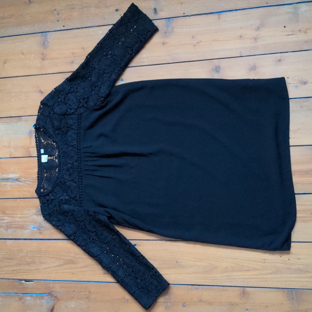 211-EUC TWIK crochet long sleeves dress